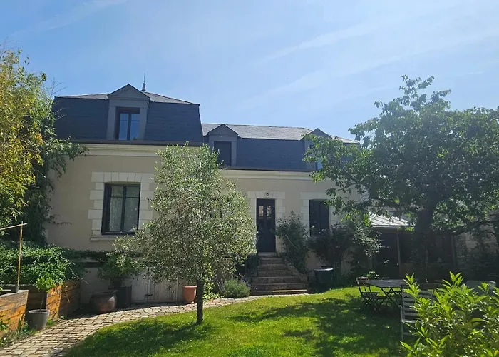 Gite Au Coeur De Tours, Familial Avec Jardin Au Calme, Parking